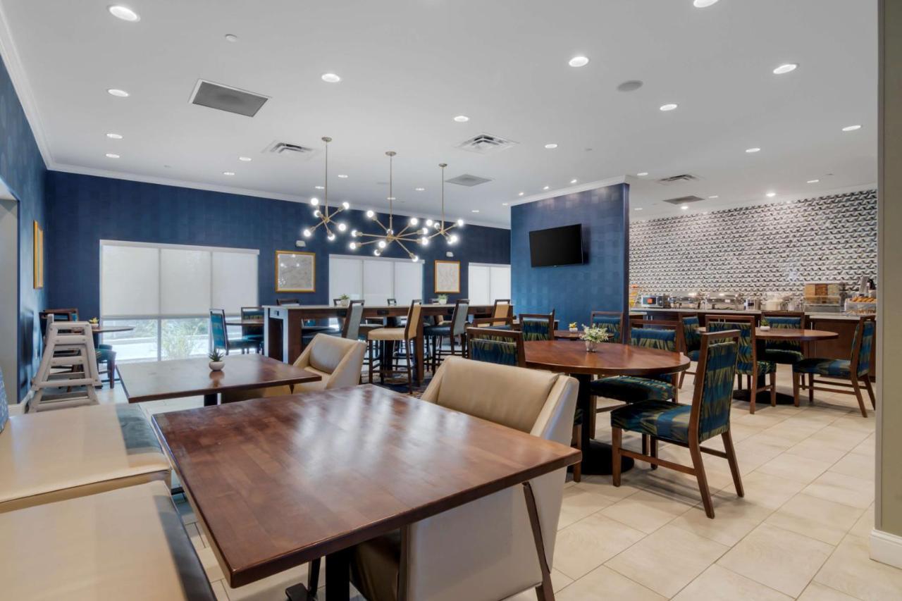 Best Western Plus St. Louis Airport Hotel Woodson Terrace Exterior foto